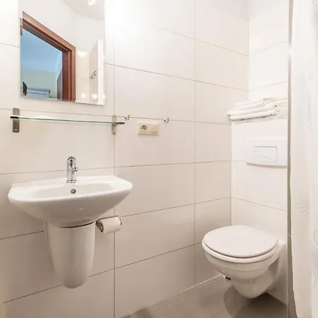 Zenit Oda ve Kahvaltı Ustronie Morskie