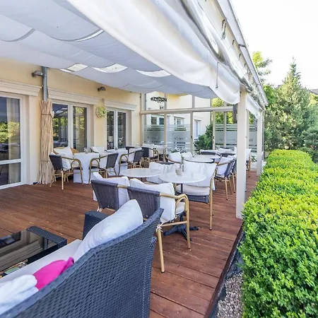 Zenit 尤斯托尼莫斯基