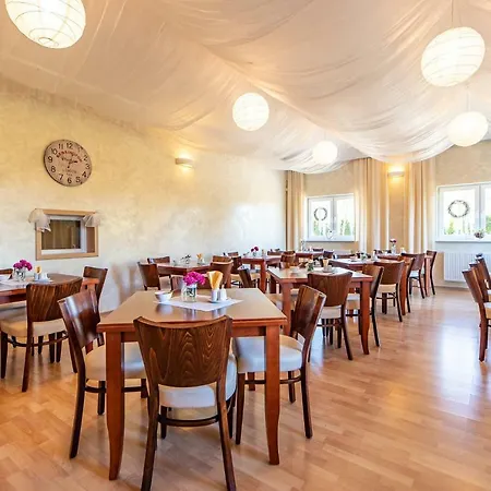 Zenit 3* 尤斯托尼莫斯基