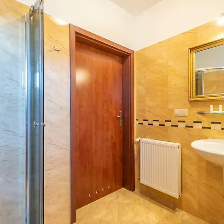 Zenit Oda ve Kahvaltı Ustronie Morskie